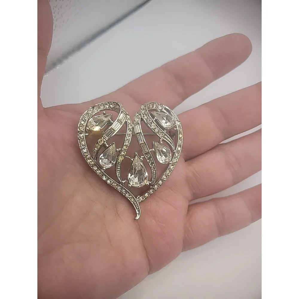 Vintage Coro Pin Brooch Ornate Heart Crystal Teardrop Jewelry Costume